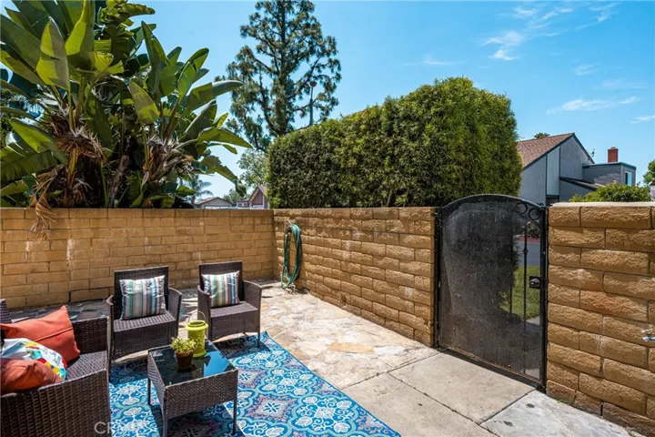 Spacious front courtyard