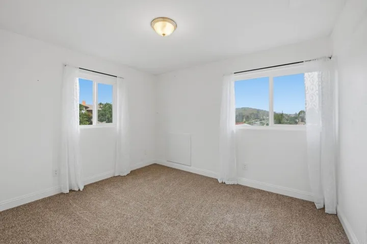 13104 Lakeview Granada Drive, Lakeside, California 92040