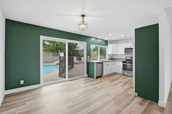 13104 Lakeview Granada Drive, Lakeside, California 92040