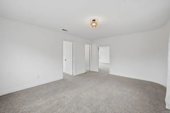 13104 Lakeview Granada Drive, Lakeside, California 92040