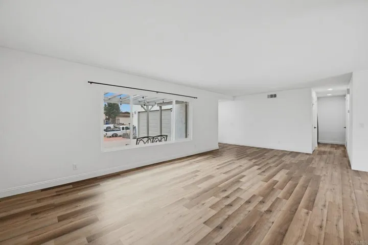 13104 Lakeview Granada Drive, Lakeside, California 92040