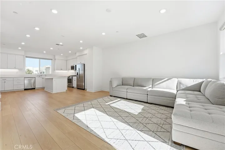 1637 West Lincoln Ave Unit 103, Anaheim, California 92801