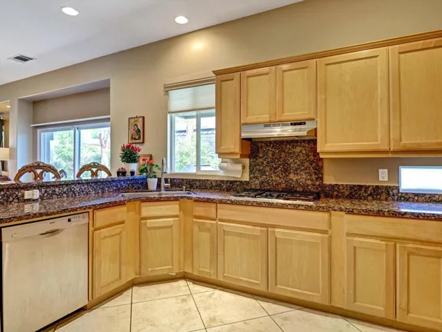 15-36 Vista Mirage Way-15