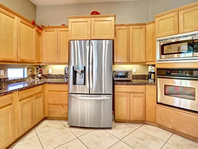 14-36 Vista Mirage Way-14