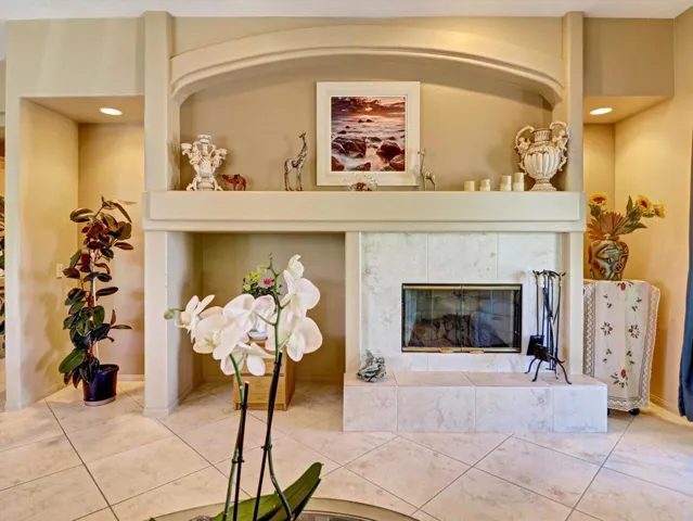 27-36 Vista Mirage Way-27