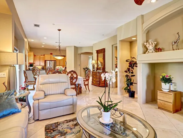29-36 Vista Mirage Way-29