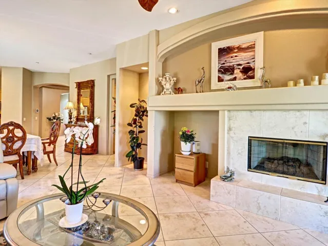 28-36 Vista Mirage Way-28