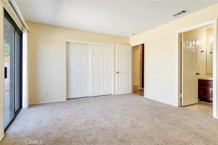 19087 Allegheny, Apple Valley, California 92307