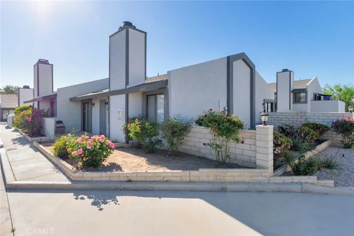 19087 Allegheny, Apple Valley, California 92307