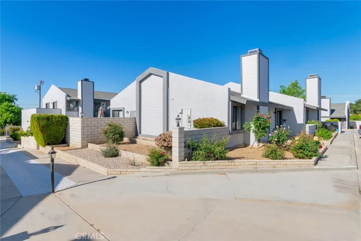 19087 Allegheny, Apple Valley, California 92307