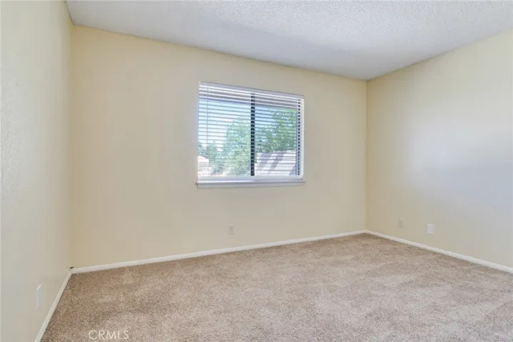 19087 Allegheny, Apple Valley, California 92307