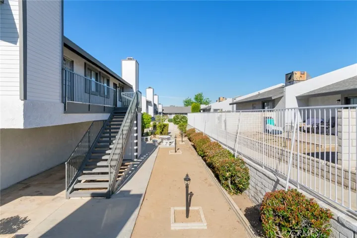19087 Allegheny, Apple Valley, California 92307