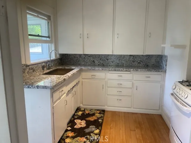 218 W 12th, Claremont, California 91711 — photo 5