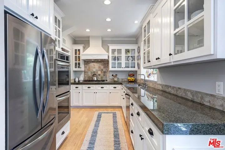 832 15th Street 4, Santa Monica, California 90403