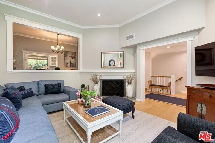 832 15th Street 4, Santa Monica, California 90403