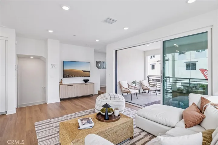 Model home photography used for representational purposes only and to inspire Design Studio selections.