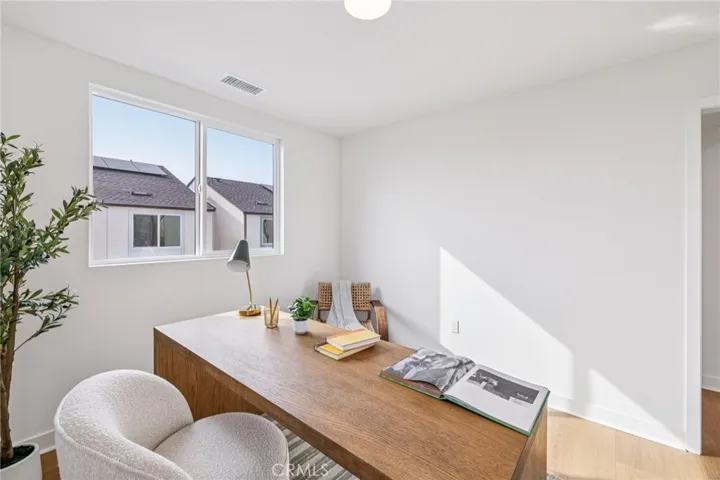 Model home photography used for representational purposes only and to inspire Design Studio selections.