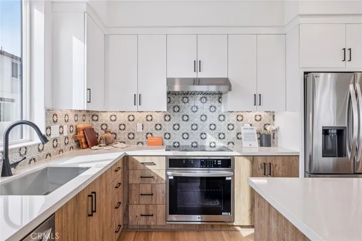 Model home photography used for representational purposes only and to inspire Design Studio selections.