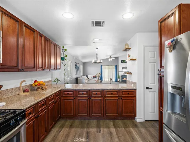 13966 Driftwood, Victorville, California 92395