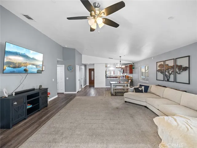 13966 Driftwood, Victorville, California 92395