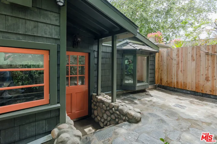 Rear Exterior Yard