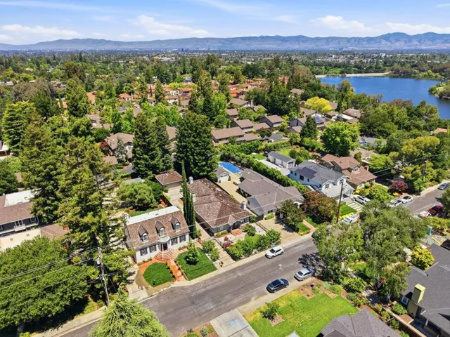 17391 E Vineland Avenue, Los Gatos, California 95030