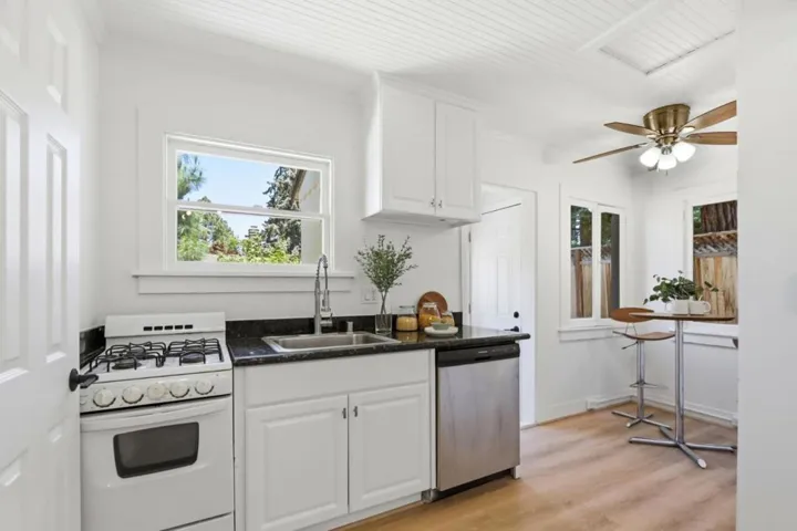 17391 E Vineland Avenue, Los Gatos, California 95030