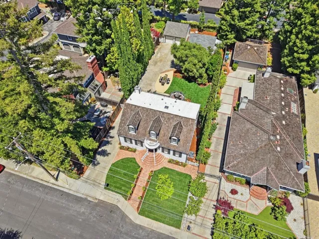 17391 E Vineland Avenue, Los Gatos, California 95030