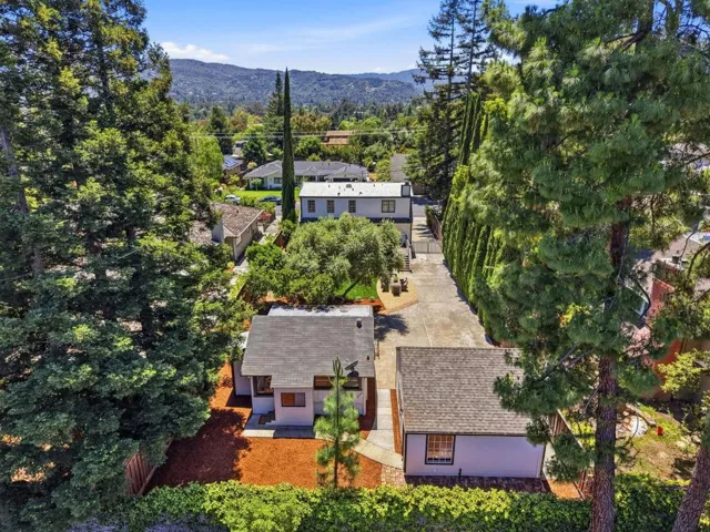 17391 E Vineland Avenue, Los Gatos, California 95030