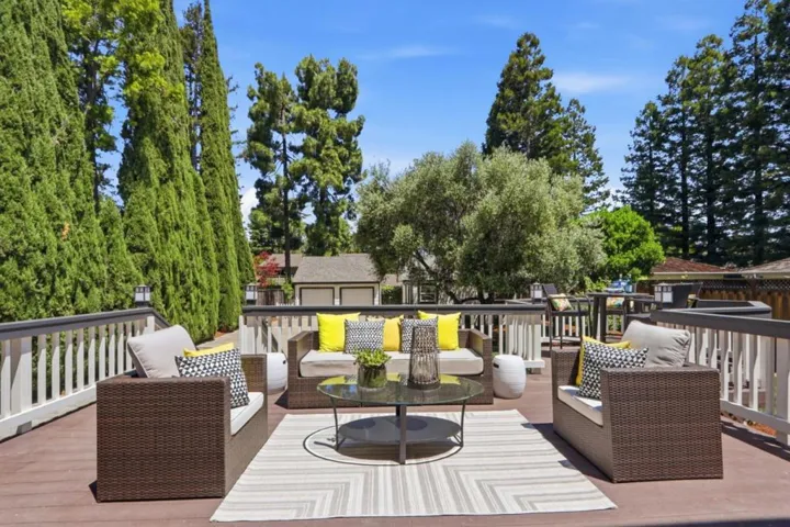 17391 E Vineland Avenue, Los Gatos, California 95030