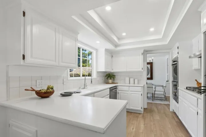 17391 E Vineland Avenue, Los Gatos, California 95030