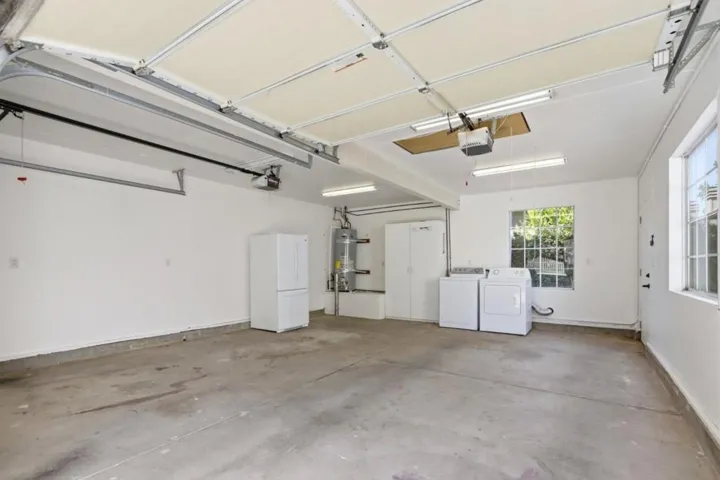 17391 E Vineland Avenue, Los Gatos, California 95030