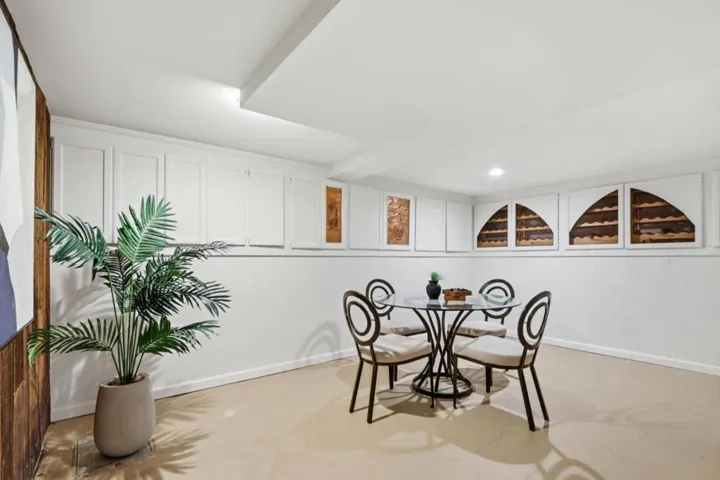17391 E Vineland Avenue, Los Gatos, California 95030