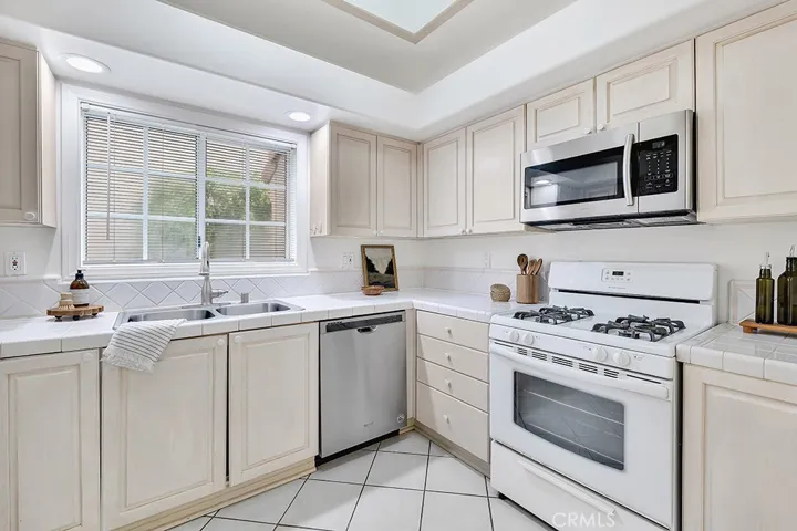 4520 Pennsylvania Avenue 137, La Crescenta, California 91214