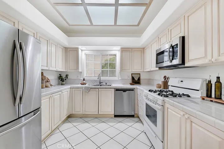 4520 Pennsylvania Avenue 137, La Crescenta, California 91214