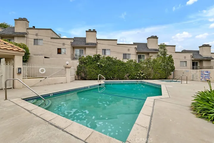 4520 Pennsylvania Avenue 137, La Crescenta, California 91214