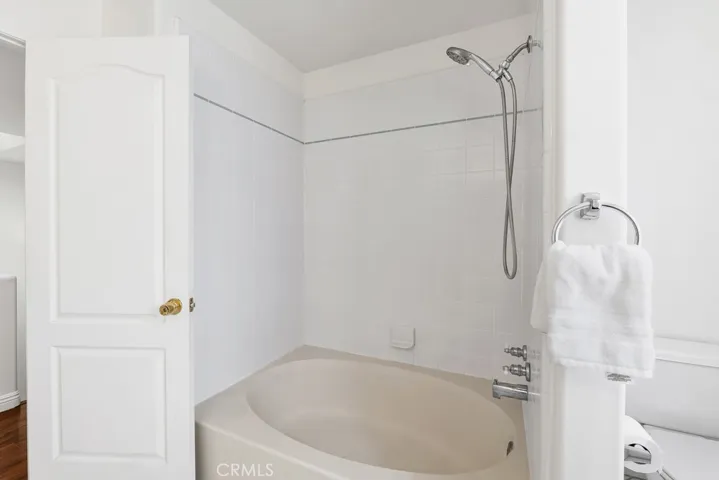 4520 Pennsylvania Avenue 137, La Crescenta, California 91214