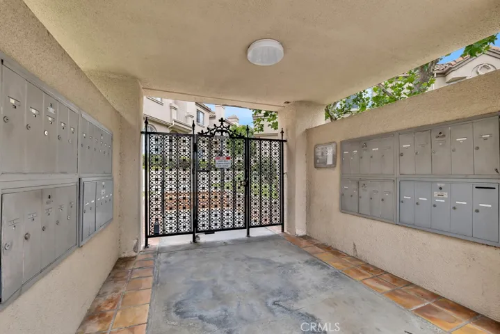 4520 Pennsylvania Avenue 137, La Crescenta, California 91214