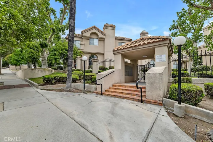 4520 Pennsylvania Avenue 137, La Crescenta, California 91214