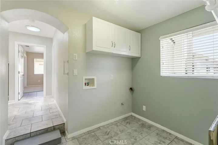 Laundry Room with Gas dryer hook-ups