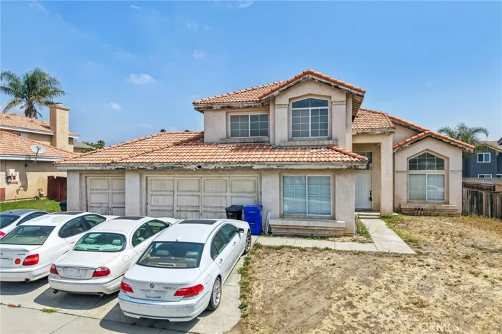 2428 W Calle Celeste, Rialto, California 92377