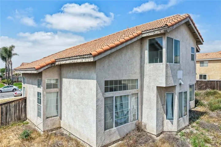2428 W Calle Celeste, Rialto, California 92377