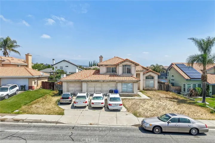 2428 W Calle Celeste, Rialto, California 92377