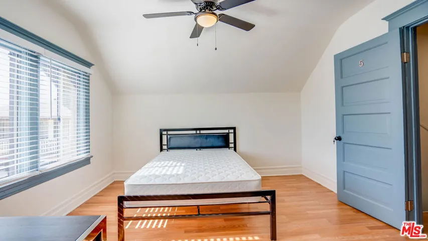 1477 W 29th Street, Los Angeles, California 90007