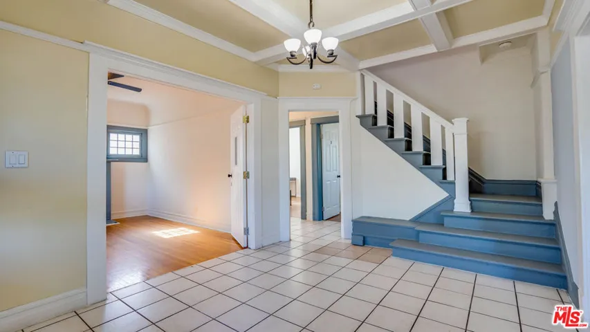 1477 W 29th Street, Los Angeles, California 90007