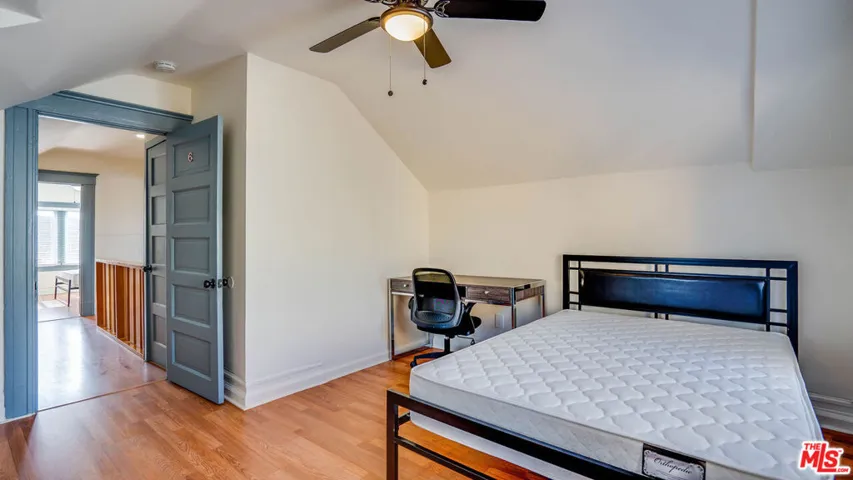 1477 W 29th Street, Los Angeles, California 90007