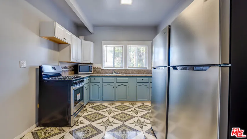 1477 W 29th Street, Los Angeles, California 90007