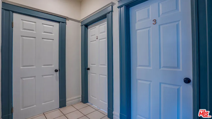 1477 W 29th Street, Los Angeles, California 90007