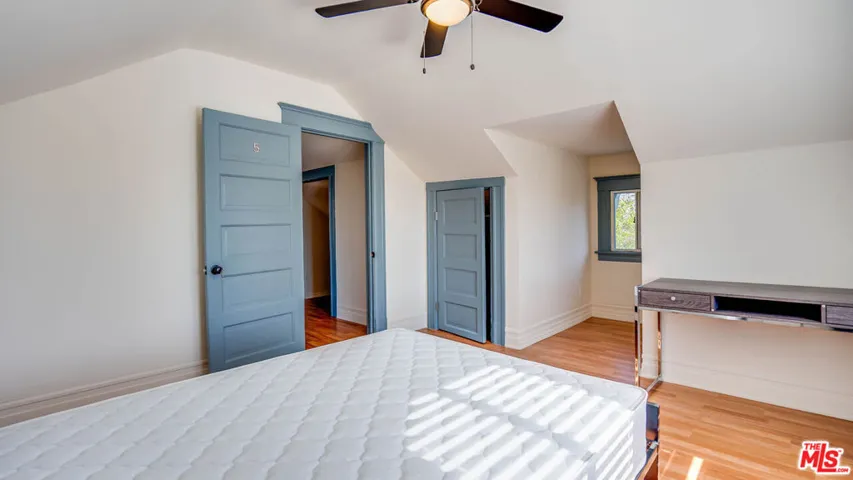 1477 W 29th Street, Los Angeles, California 90007