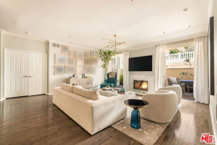 930 N Doheny Drive 103, West Hollywood, California 90069